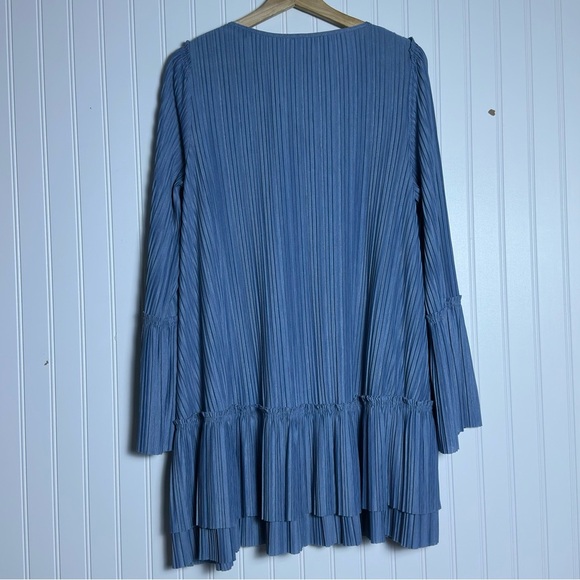 Free People Oversized Pleated Bell Sleeve Mini Dress S  Bohemian Relaxed Fit - Picture 10 of 14